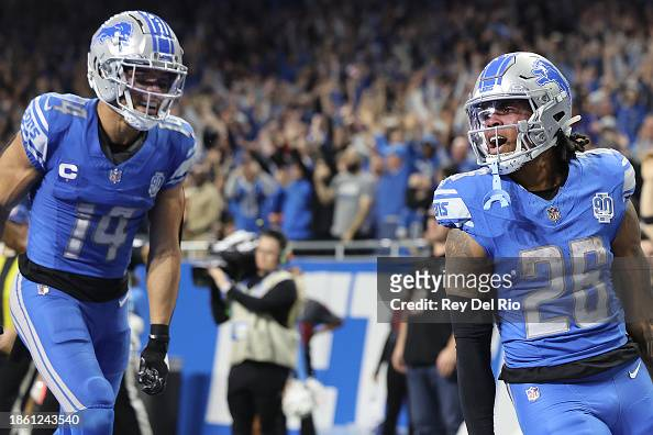 Lions Jahmyr Gibbs & Amon-Ra St. Brown (Photo Cred: Rey Del Rio-Getty Images)